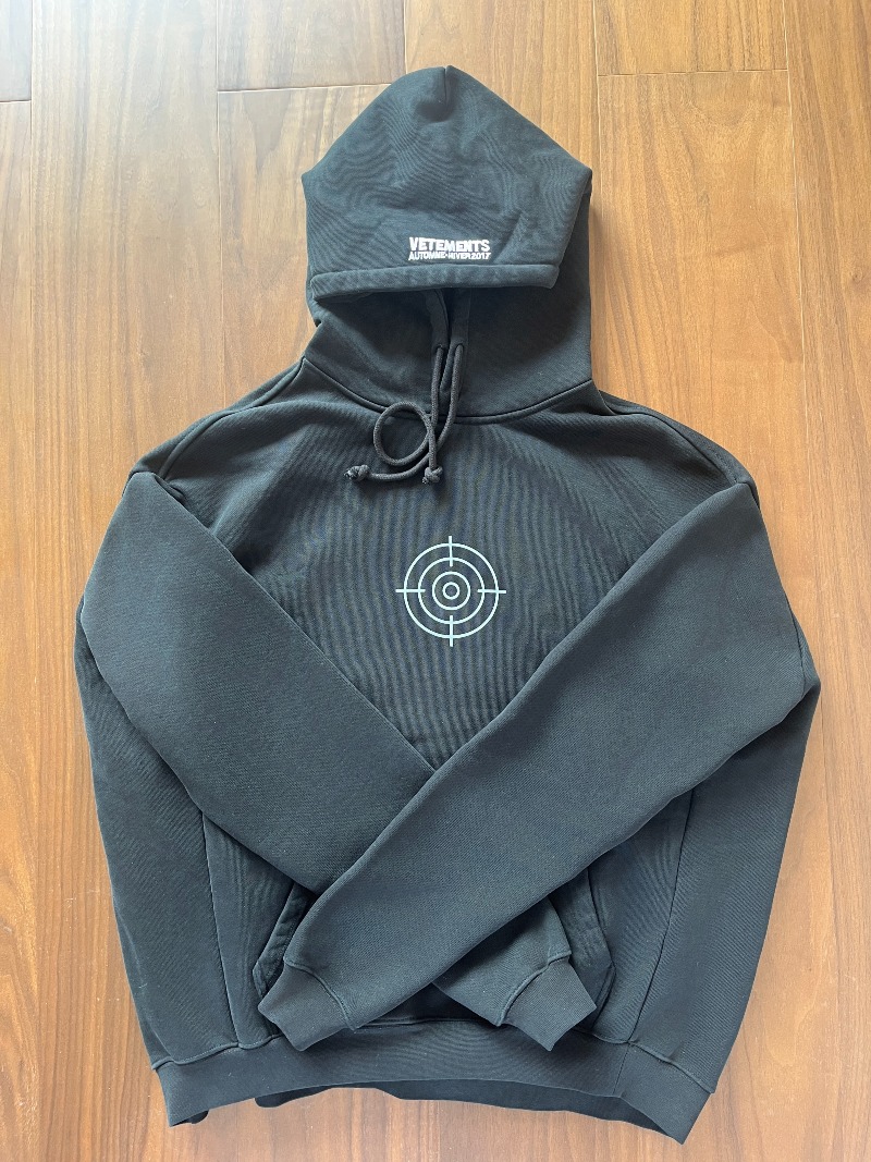 VETEMENTS ELEVEN INCH GUN CLUB Hoodie_4.jpg