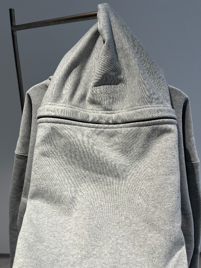 VETEMENTS Grey Incognito Hoodie_6.jpg