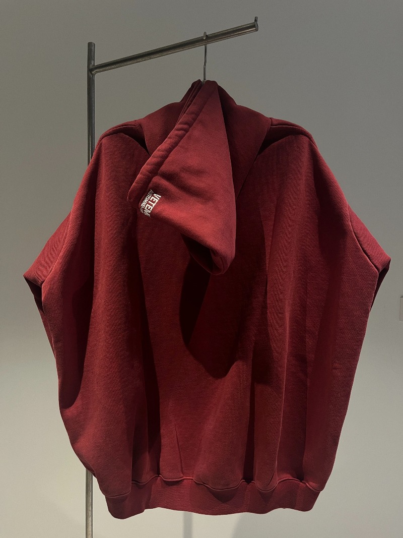 VETEMENTS MAY THE BRIDGES I BURN LIGHT THE WAY Hoodie_11.jpg