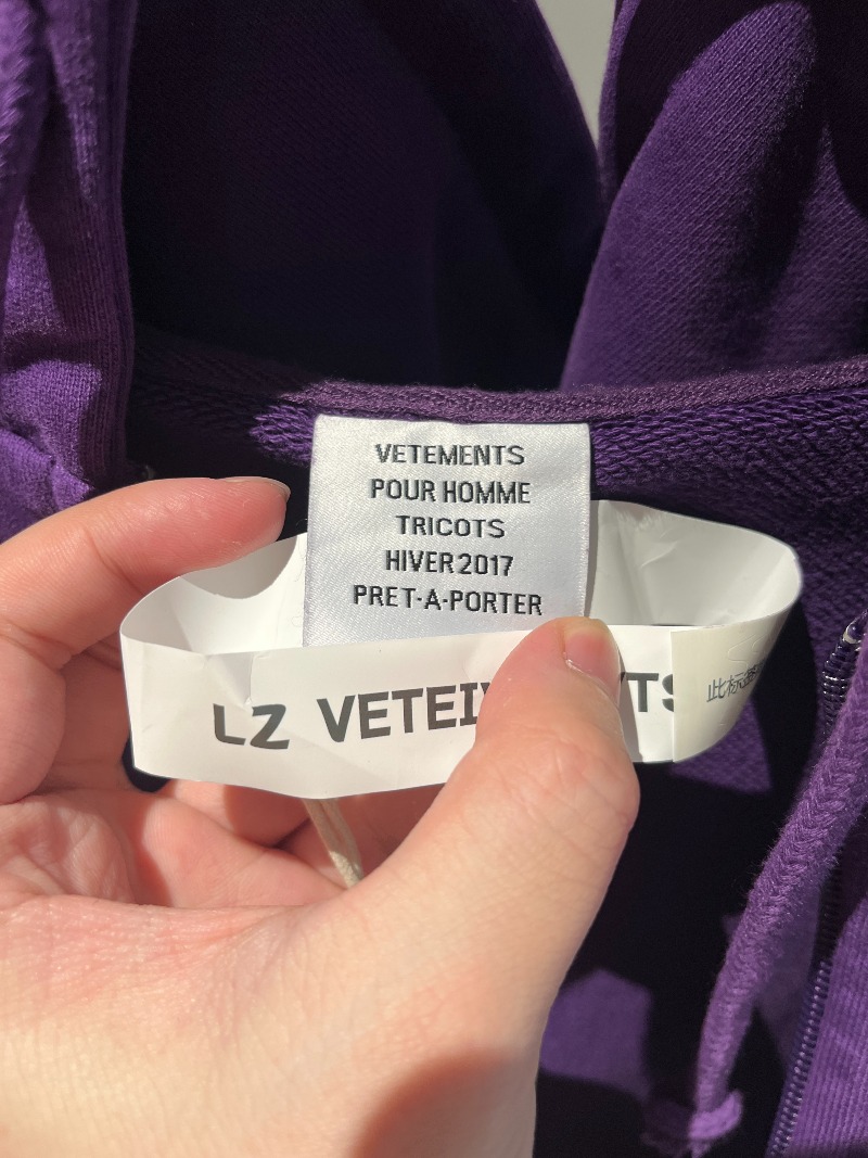 VETEMENTS SEXUAL FANTASIES Zip-up_21.jpg