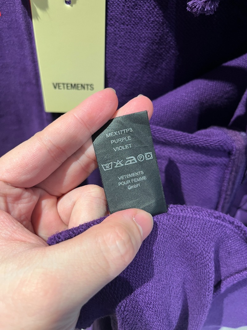 VETEMENTS SEXUAL FANTASIES Zip-up_23.jpg