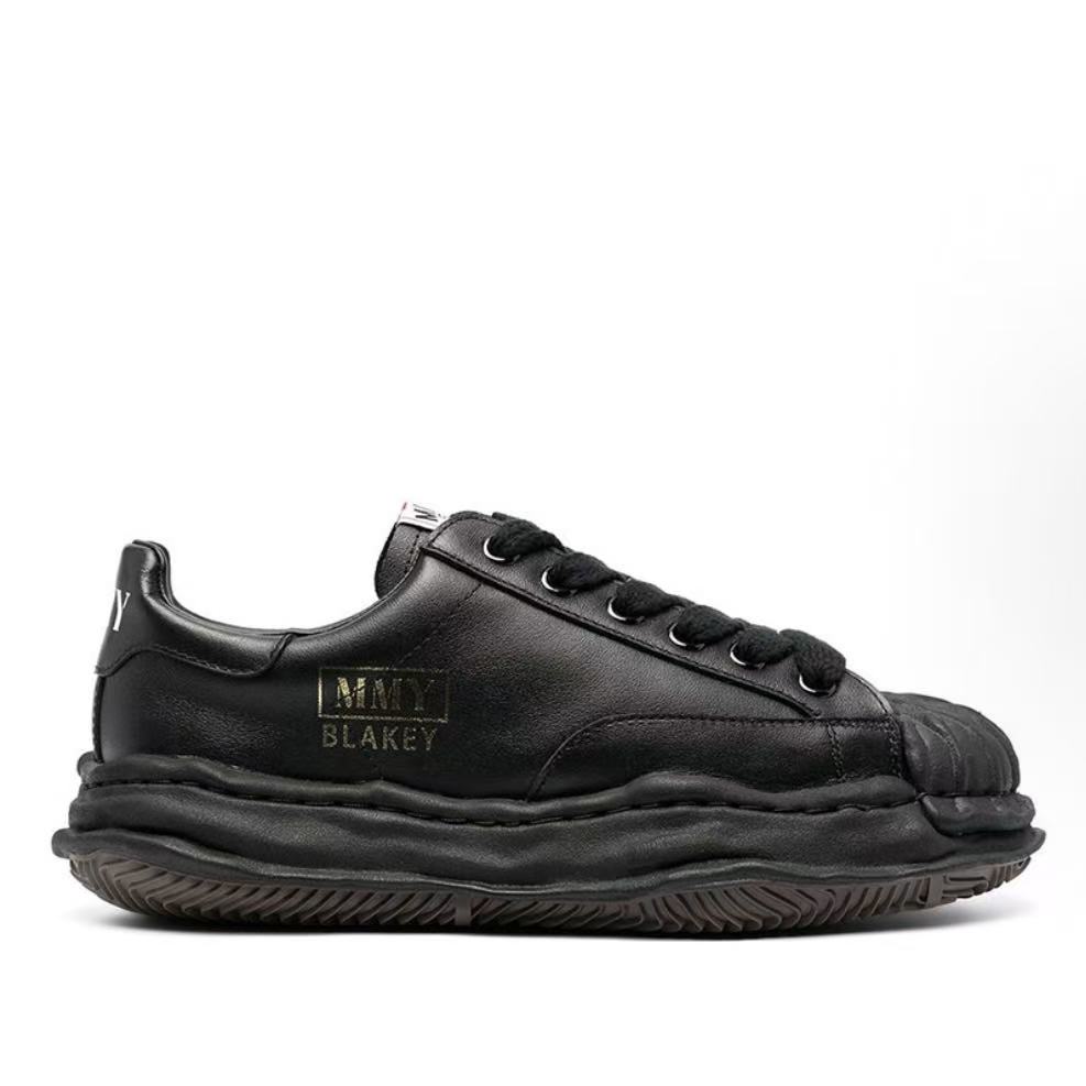 메종 미하라 야스히로 Shell Toe 블랙 레더 스니커즈 남녀공용