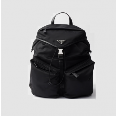 프라다 2VZ111 리나일론 백팩 블랙 명품 가방 사피아노 가죽 디테일