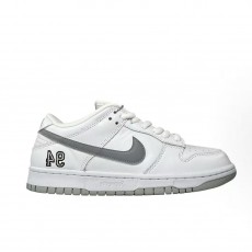 나이키 x 슈프림 덩크 SB 로우 화이트 로우탑 스니커즈 (CY공장)