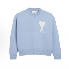 아미파리 SS24 라운드넥 하트 자수 메리노울 캐주얼 니트 스웨터 블루 (탑아미공장)