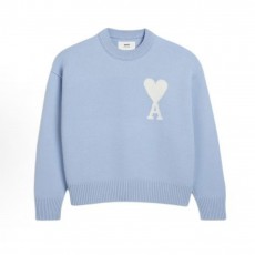 아미파리 SS24 라운드넥 하트 자수 메리노울 캐주얼 니트 스웨터 블루 (탑아미공장)