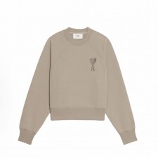 아미파리 SS22 하트 로고 자수 라운드넥 긴팔 맨투맨 남성용 카키 (탑아미공장)