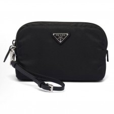 프라다 Re-Nylon 에나멜 트라이앵글 로고 리사이클 나일론 클러치 1NS021