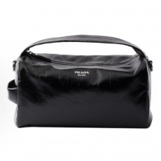 프라다 카프스킨 로고 지퍼 토트 숄더백 2VH194