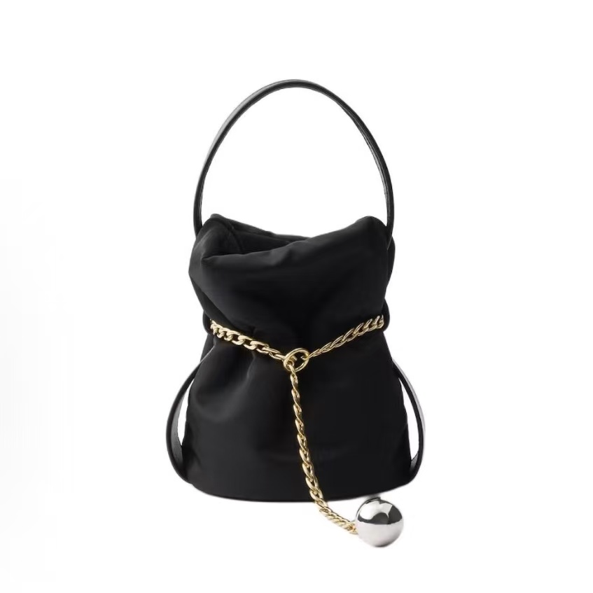 프라다 리나일론 삼각 로고 토트백 1BE088