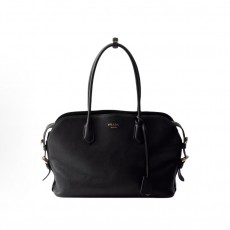 프라다 레터링 로고 레더 토트백 1BG600