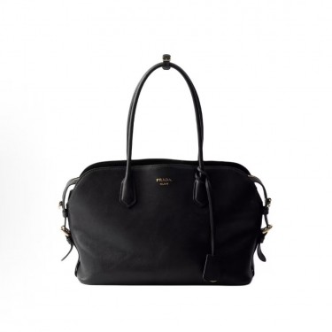 프라다 레터링 로고 레더 토트백 1BG600
