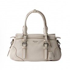 프라다 엠보싱 레터링 로고 레더 토트 쇼퍼백 1BG604 화이트