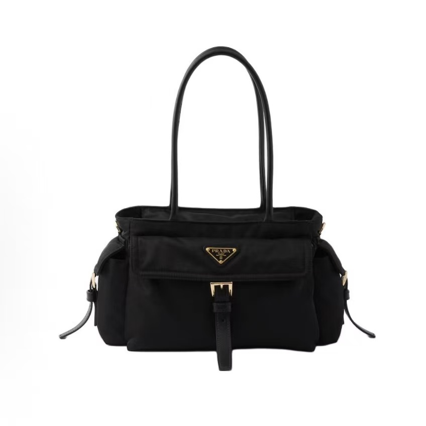 프라다 에나멜 메탈 트라이앵글 로고 숄더백 1BG596