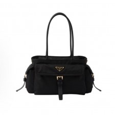 프라다 에나멜 메탈 트라이앵글 로고 숄더백 1BG596