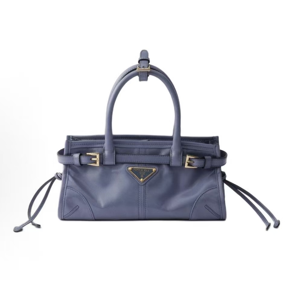 프라다 보니  에나멜 삼각 로고 카프스킨 미니 토트백 1BA486 블루