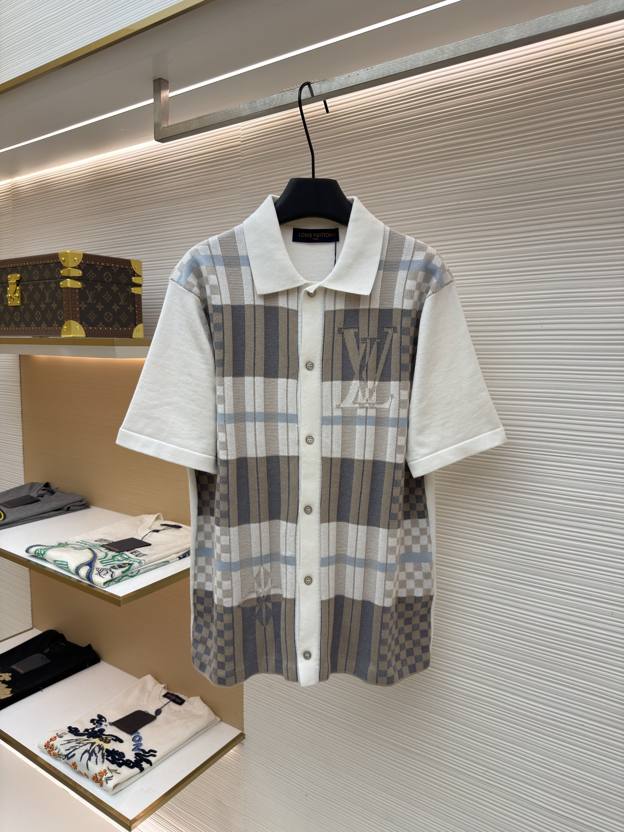 루이비통 레터 플라워 다미에 배색 인타르시아 니트 반팔 티셔츠 (X공장)