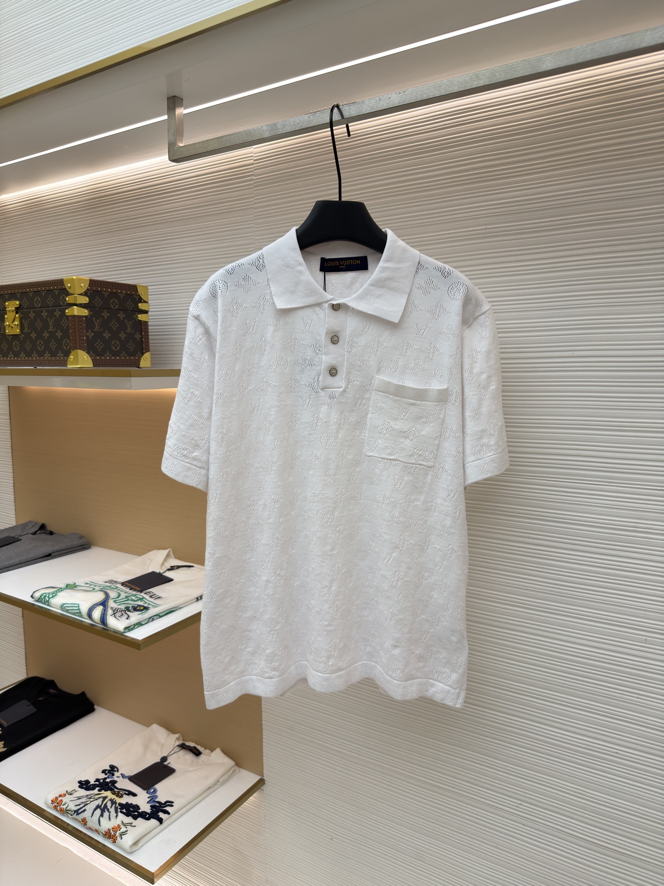 루이비통 레터 퍼포레이티드 펀칭 자카드 니트 반팔 폴로 셔츠 (X공장)