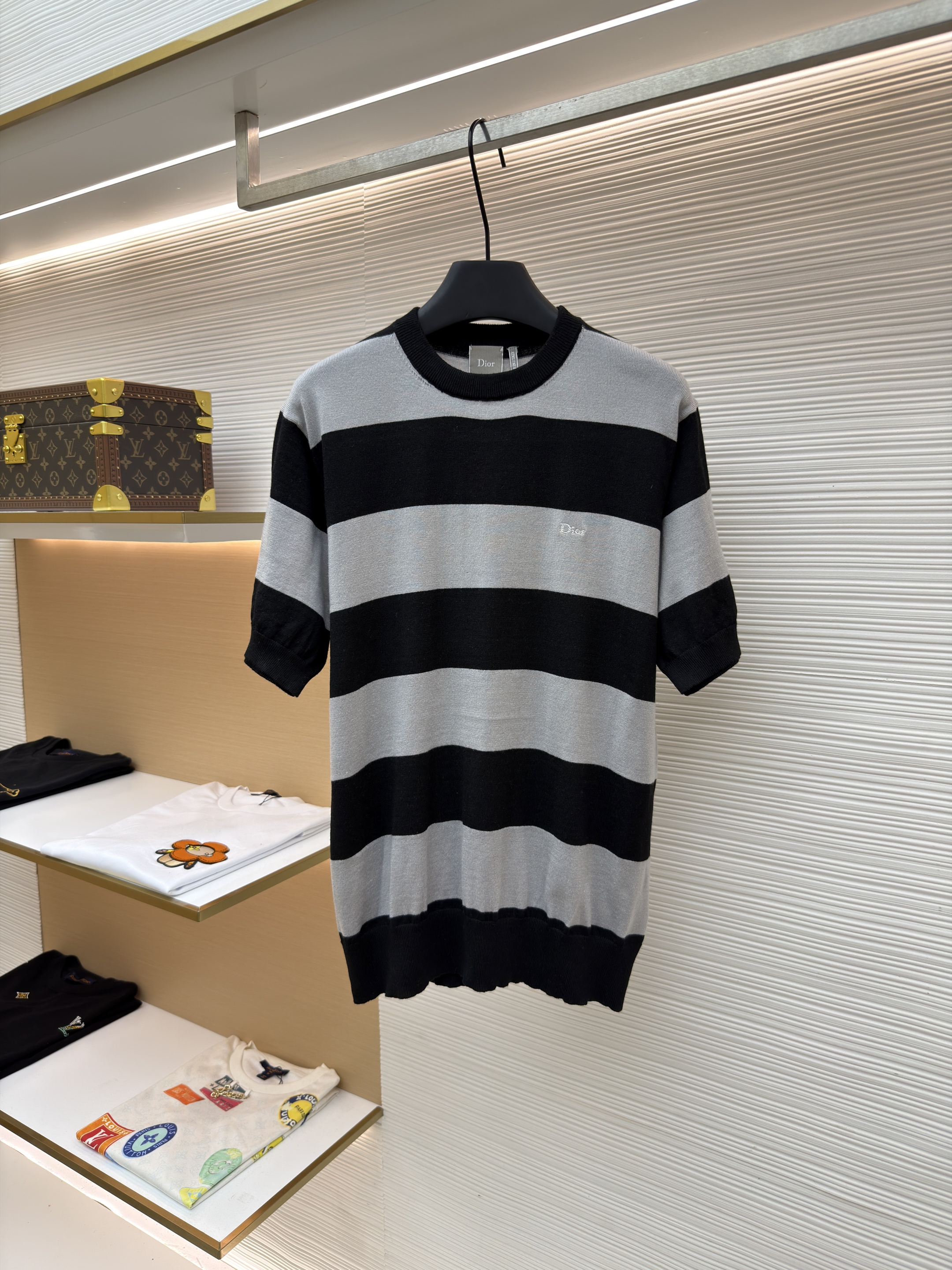 디올 로고 자수 배색 스트라이프 니트 반팔 탑 (X공장)