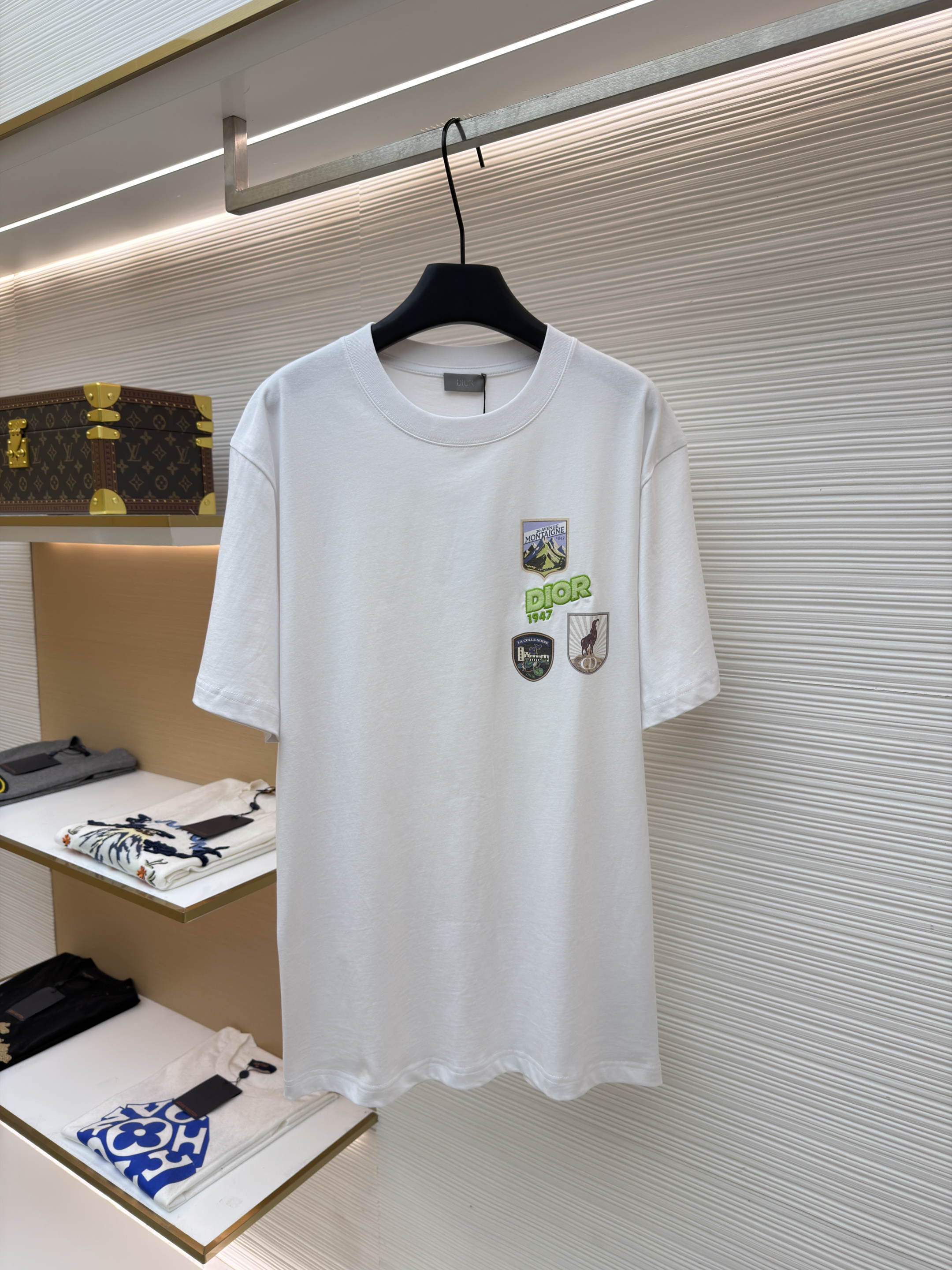 디올 마운틴 멀티컬러 패치 반팔 티셔츠 (X공장)