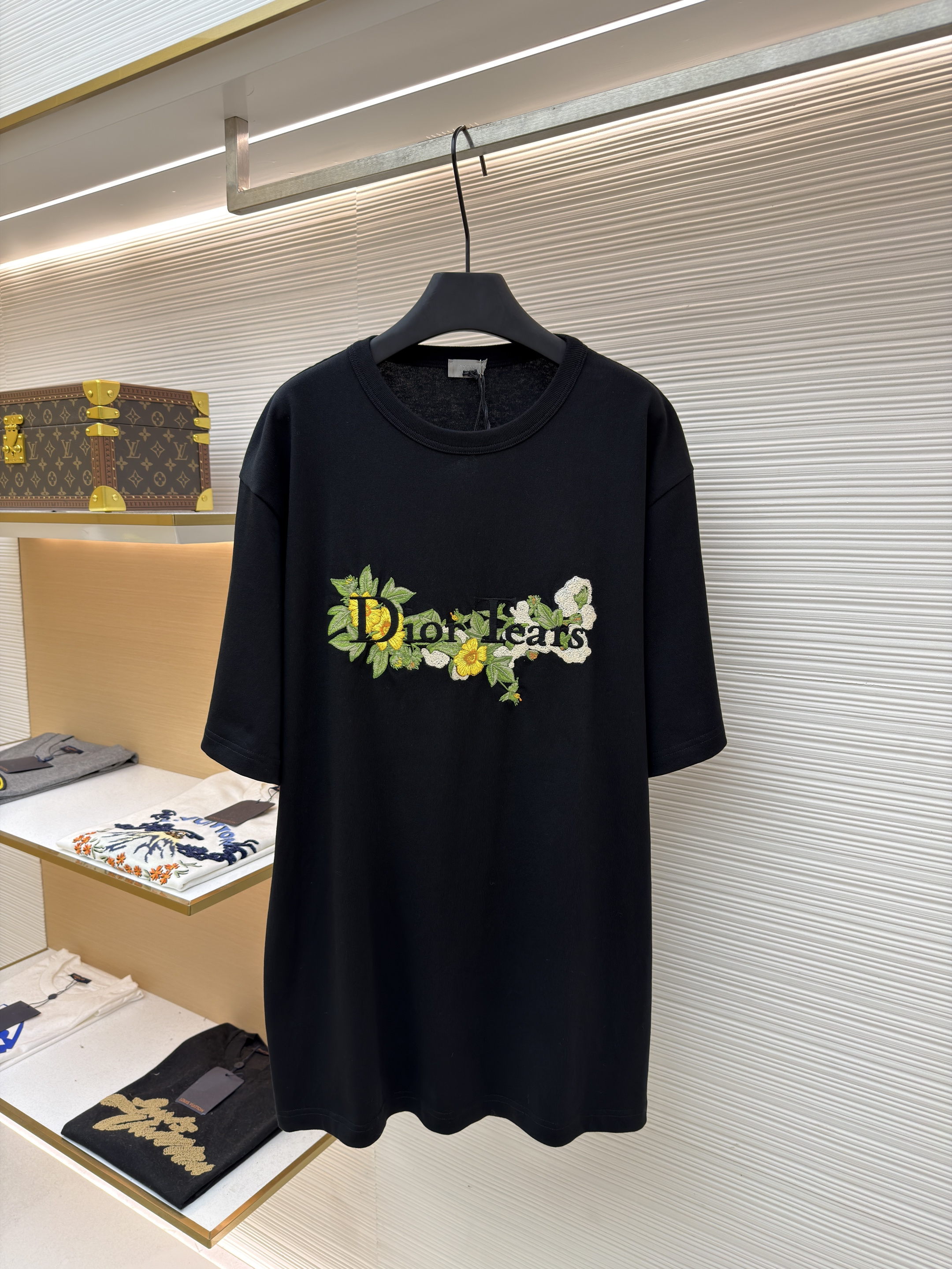 디올 레터링 플라워 자수 반팔 티셔츠 (X공장)