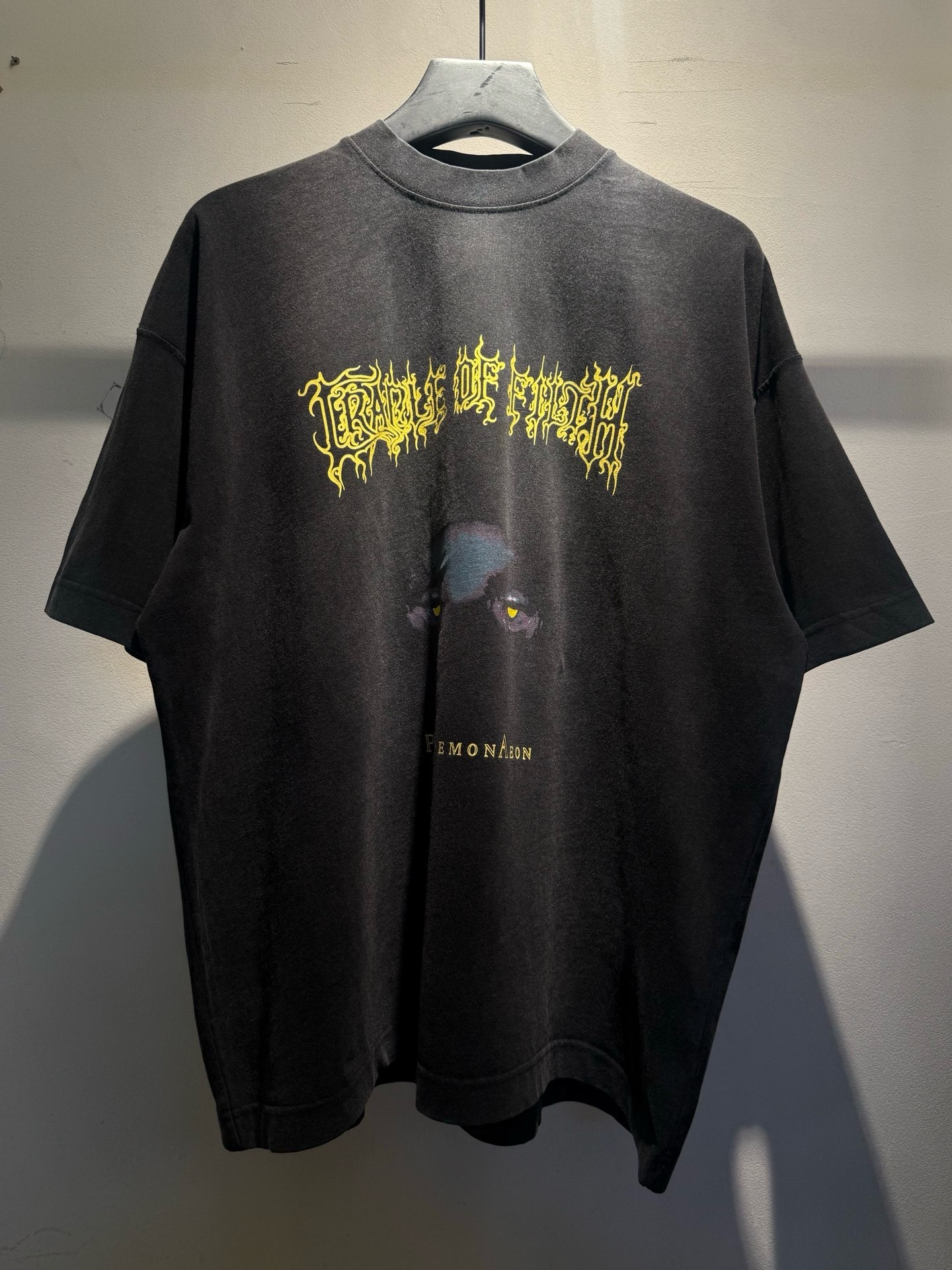 베트멍 팬데모네온 반팔 티셔츠