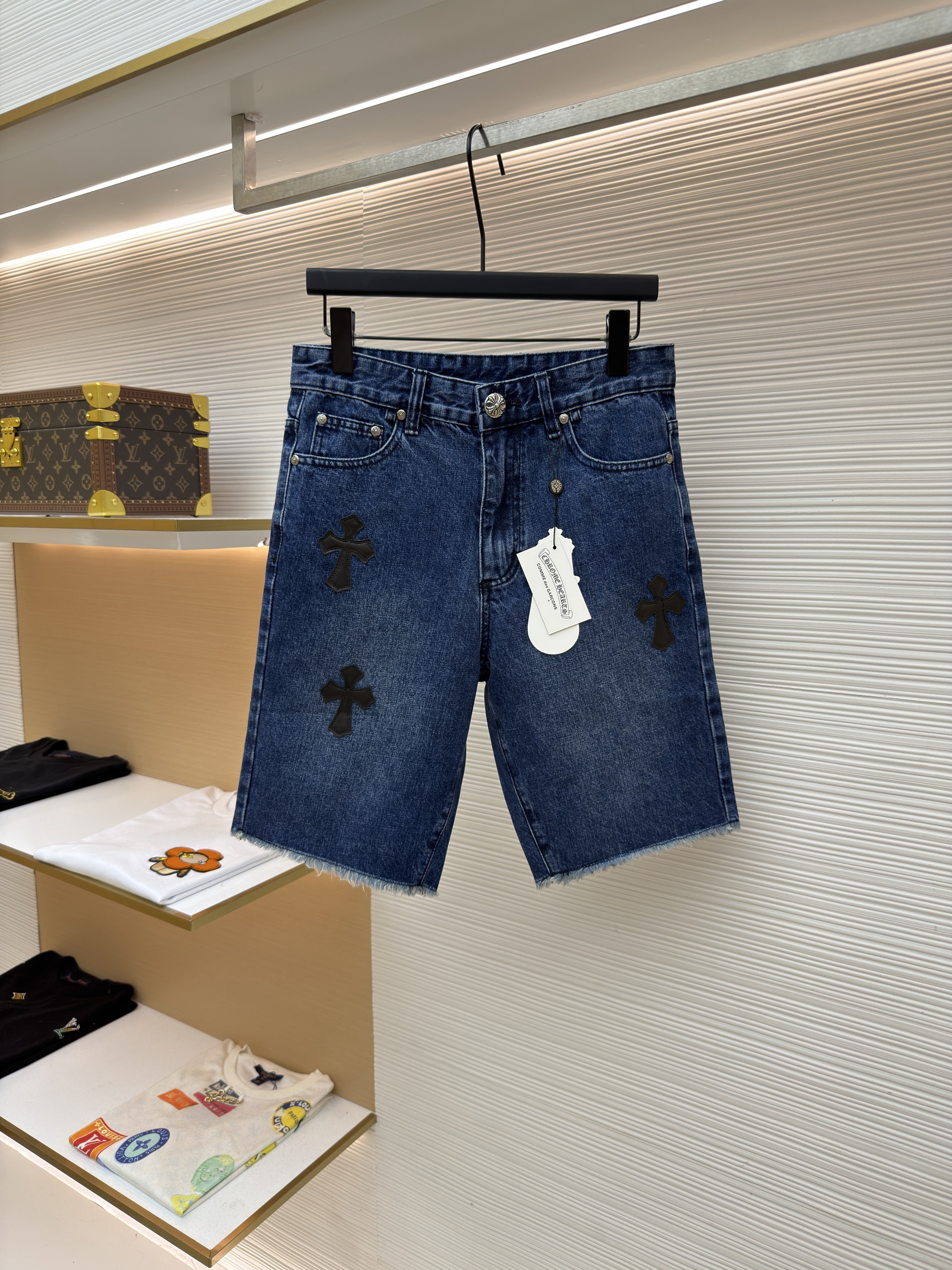 크롬하츠 크로스 패치 데님 쇼츠 (X공장)