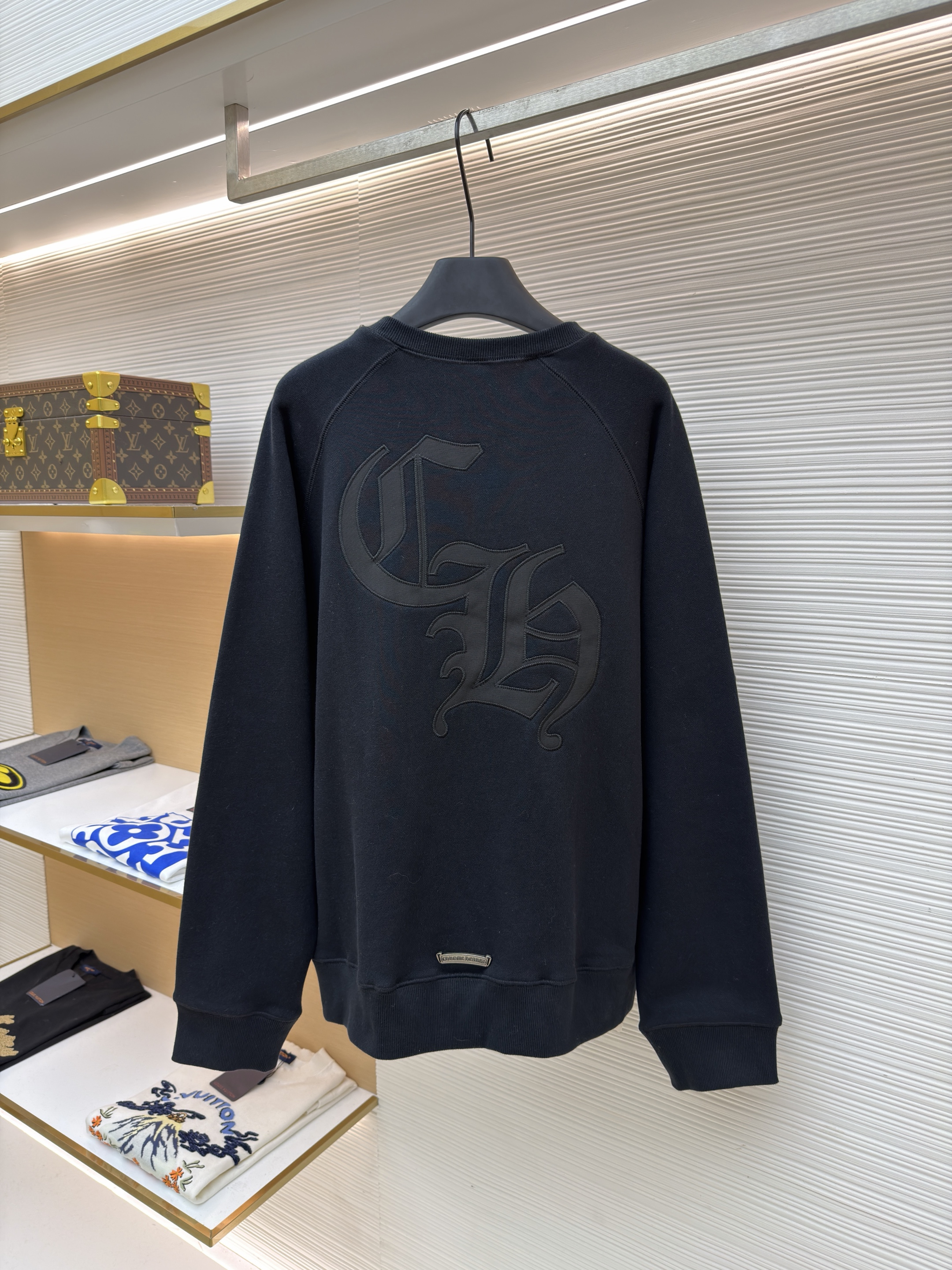 크롬하츠 Chrome Hearts 로고 라운드넥 맨투맨
