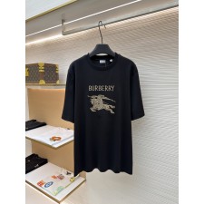 버버리 Burberry 가는 실 전마(戰馬) 자수 라운드넥 반팔 티셔츠