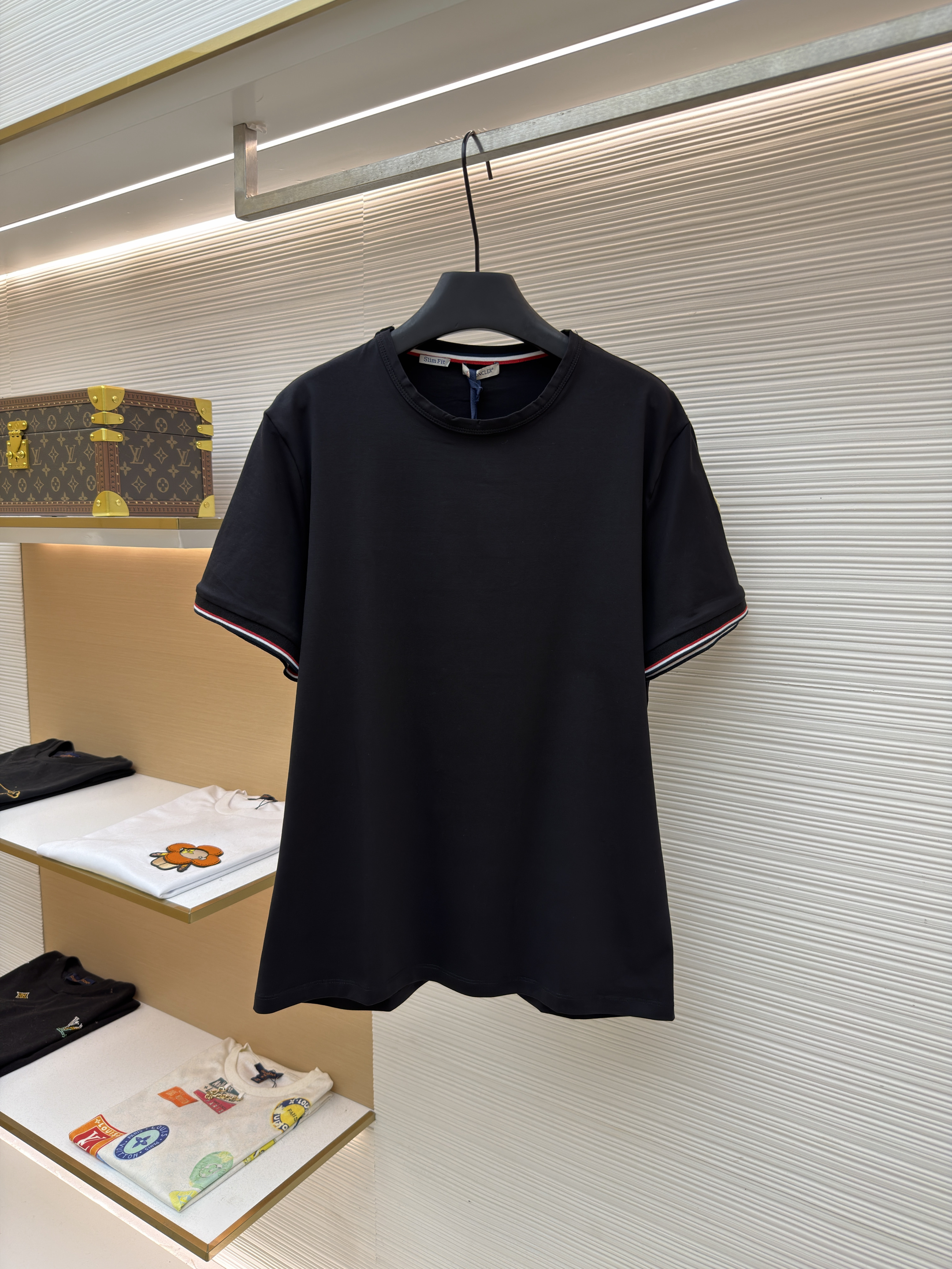 몽클레어 Moncler 로고 삼색 트리밍 코튼 티셔츠