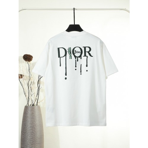 디올 Dior 26SS 공식 홈페이지 스타일 가슴 컷아웃 자수 헤비 공정 반팔 티셔츠(신공장)
