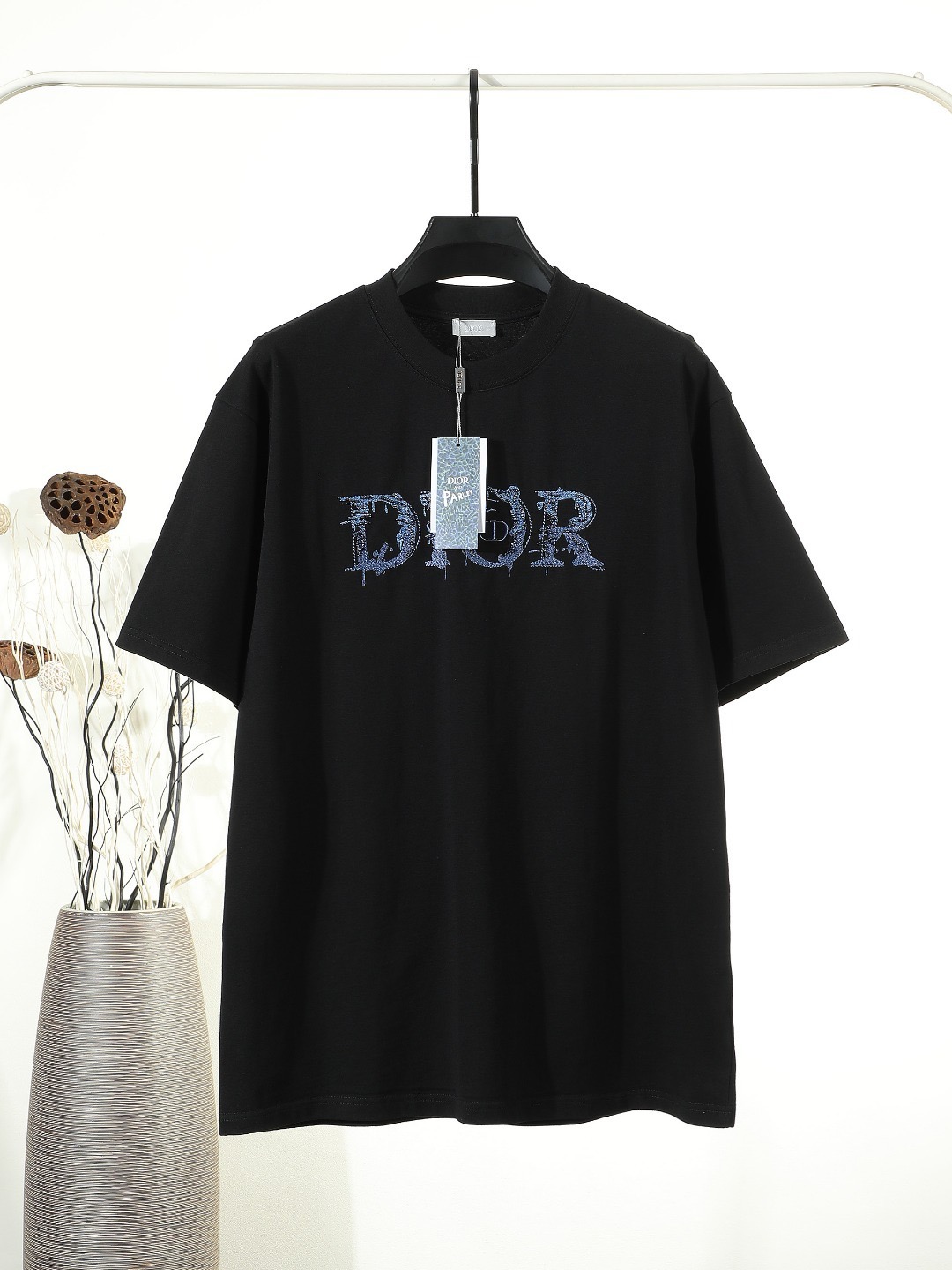 디올 Dior 26SS 공식 홈페이지 스타일 클래식 영구 컬렉션 콜라보 반팔 티셔츠