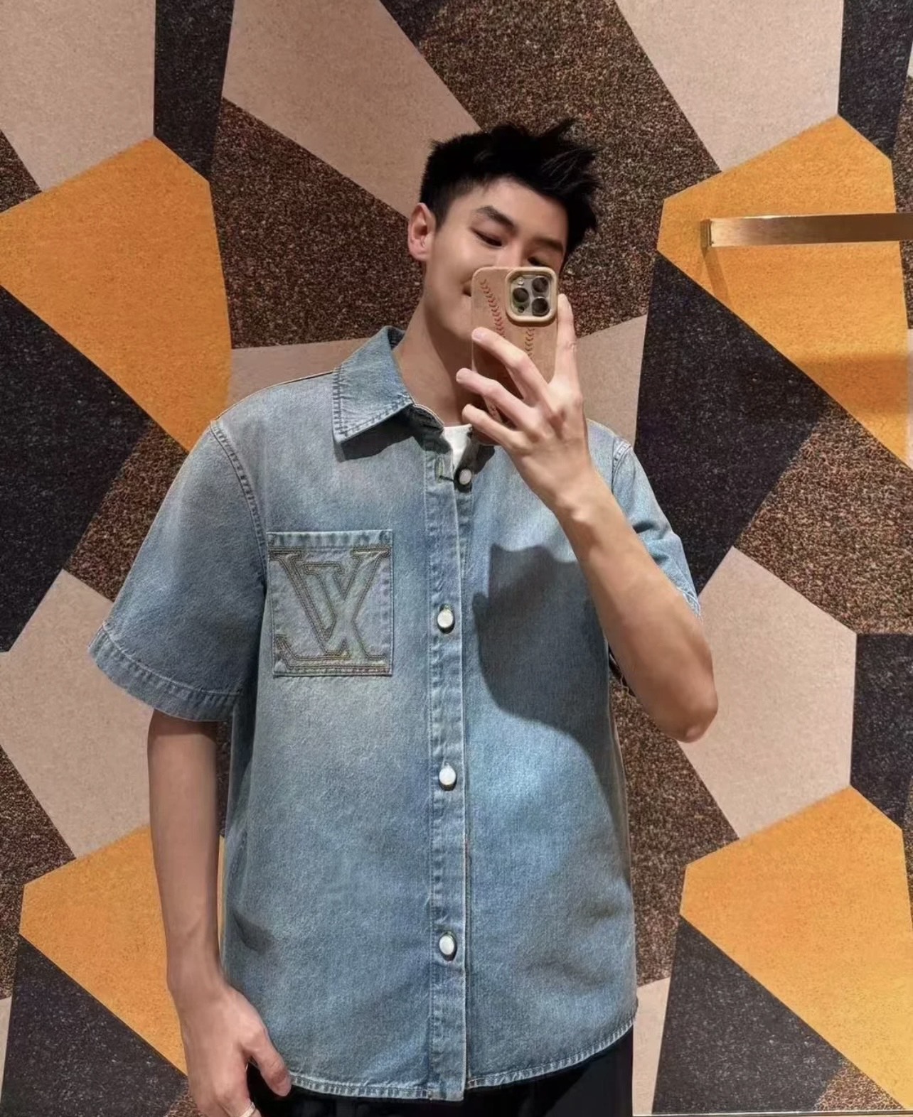 LV 루이비통 26SS 초봄 신상 데님 베스트 반팔(신공장)