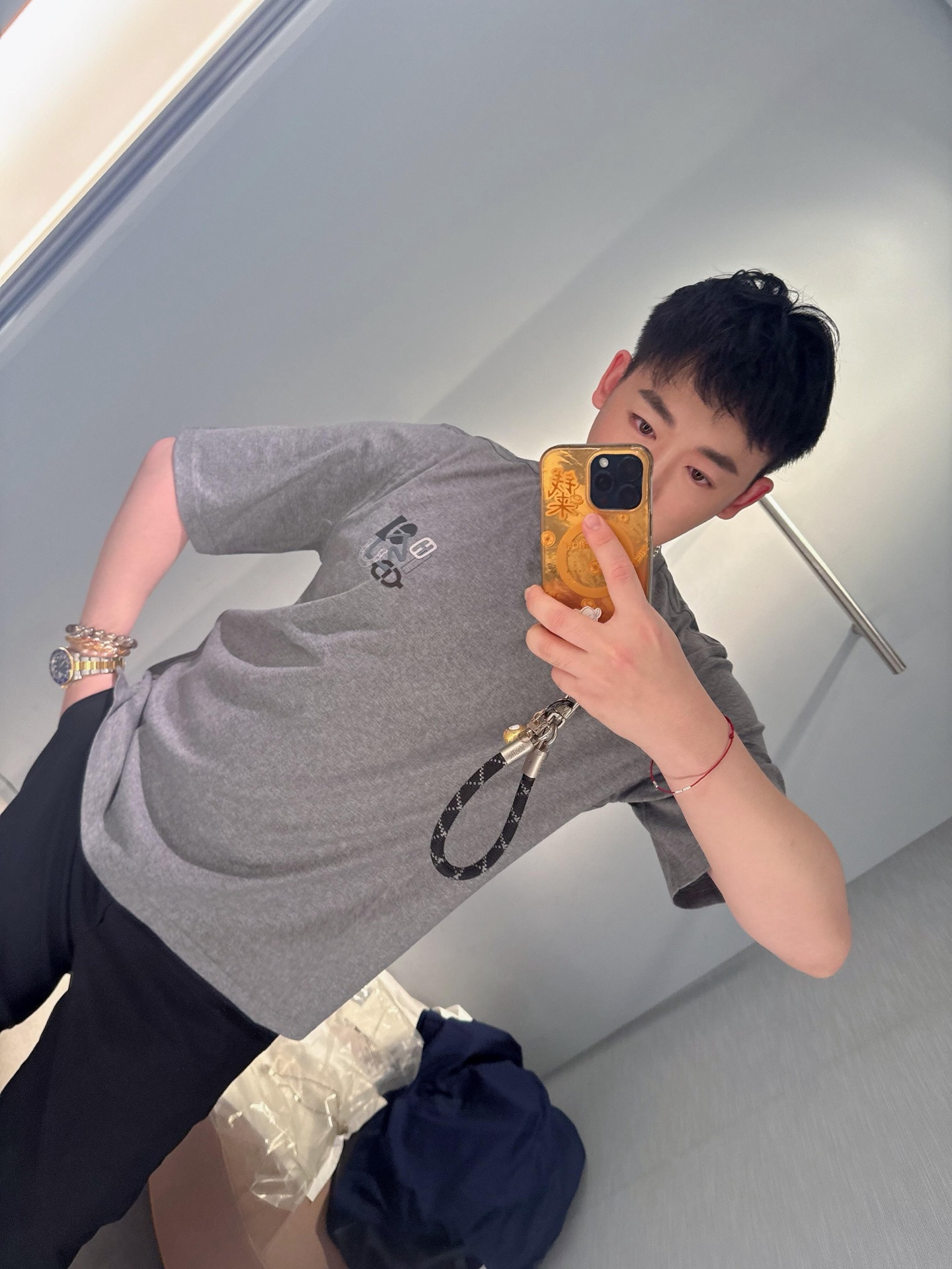에르메스 Hermes Paris 가죽 장식 반팔 티셔츠