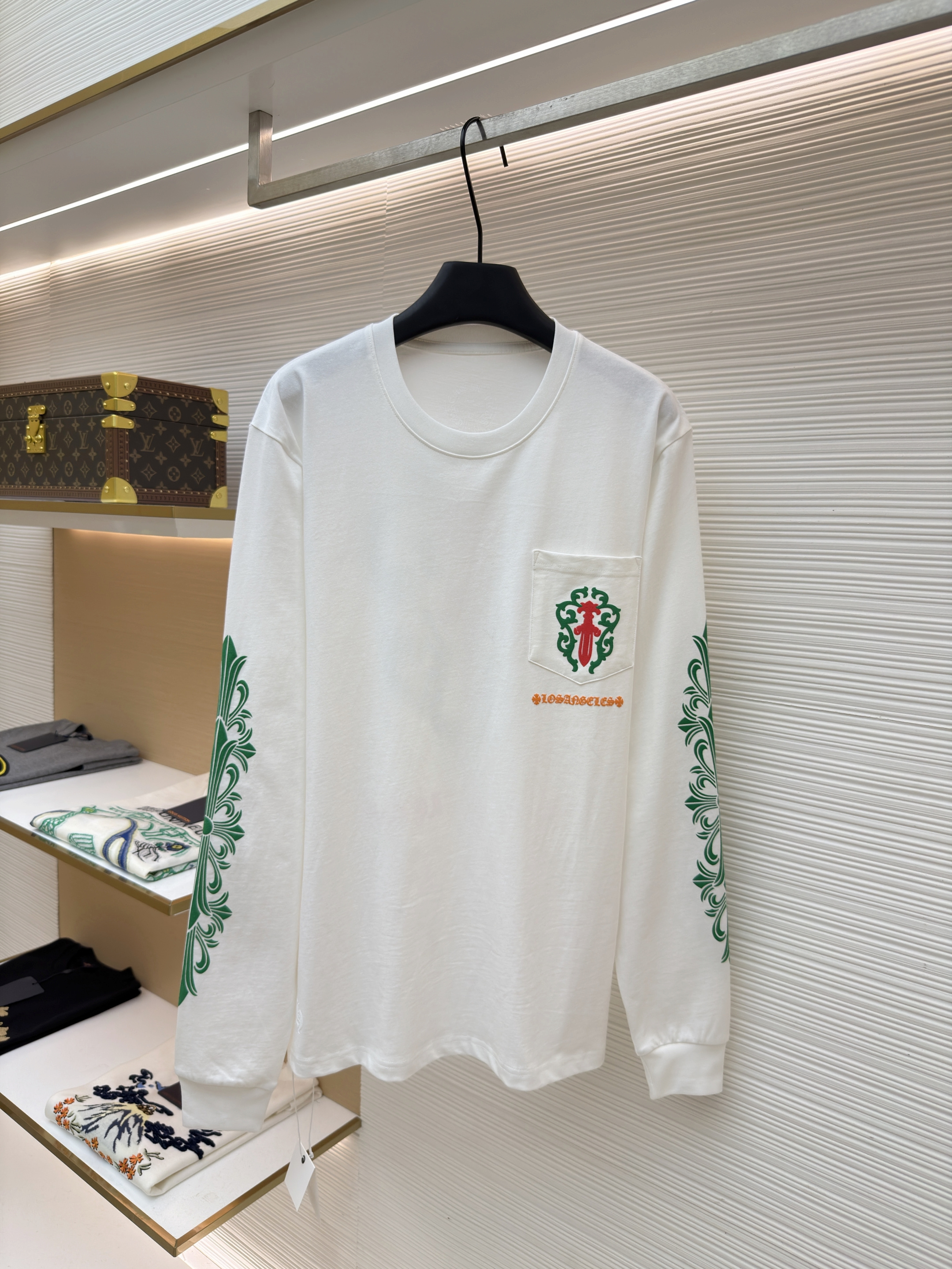 크롬하츠 꽃무늬 검 프린트 한정판 긴팔 티셔츠